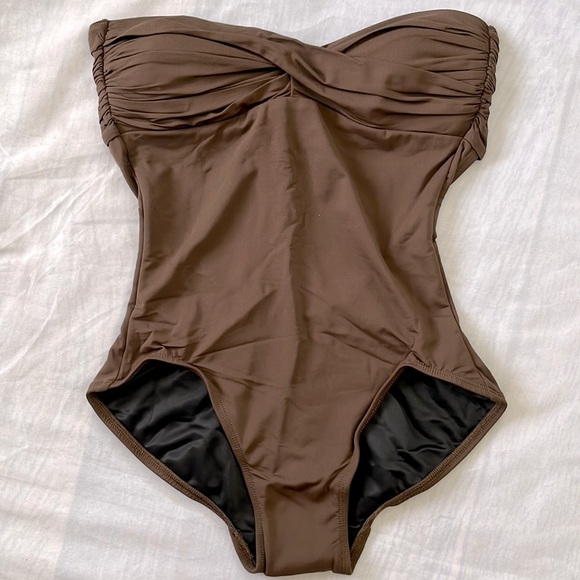 Carmen Marc Valvo | Swim | Carmen Marc Valvo Halter Ruched Twist ...